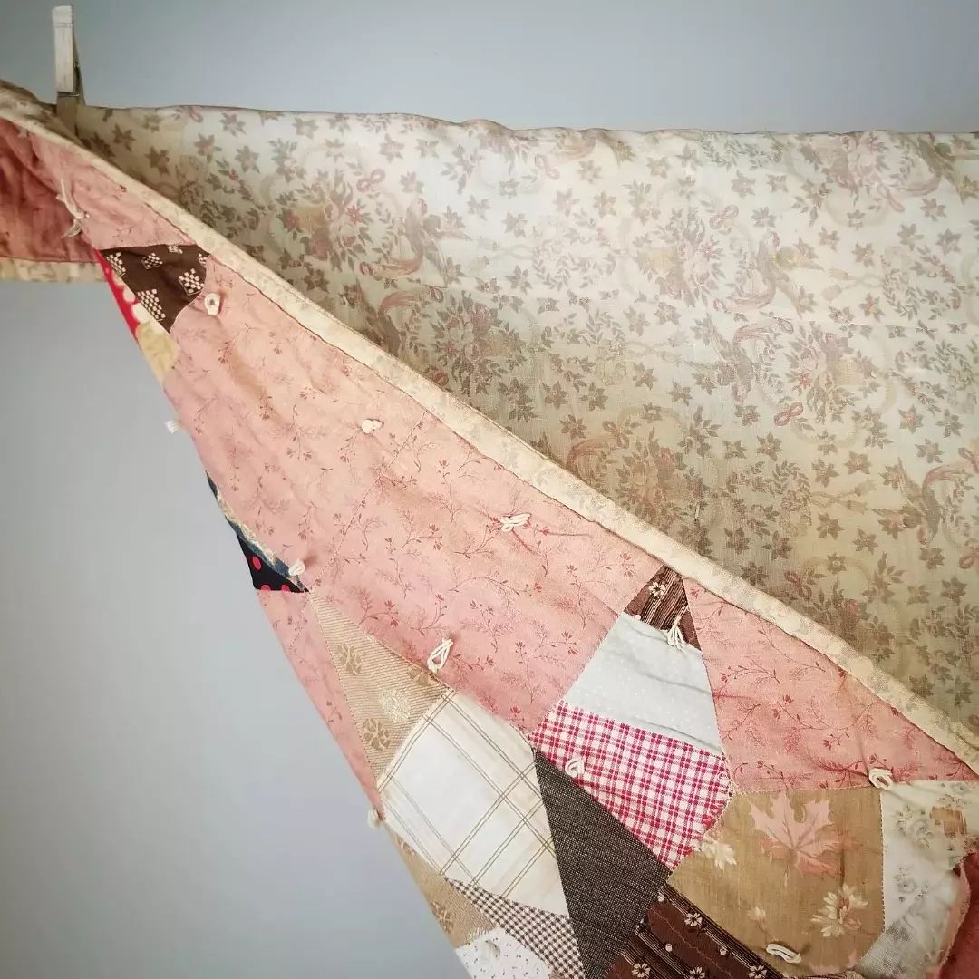 Hand Tied Star Quilt 4