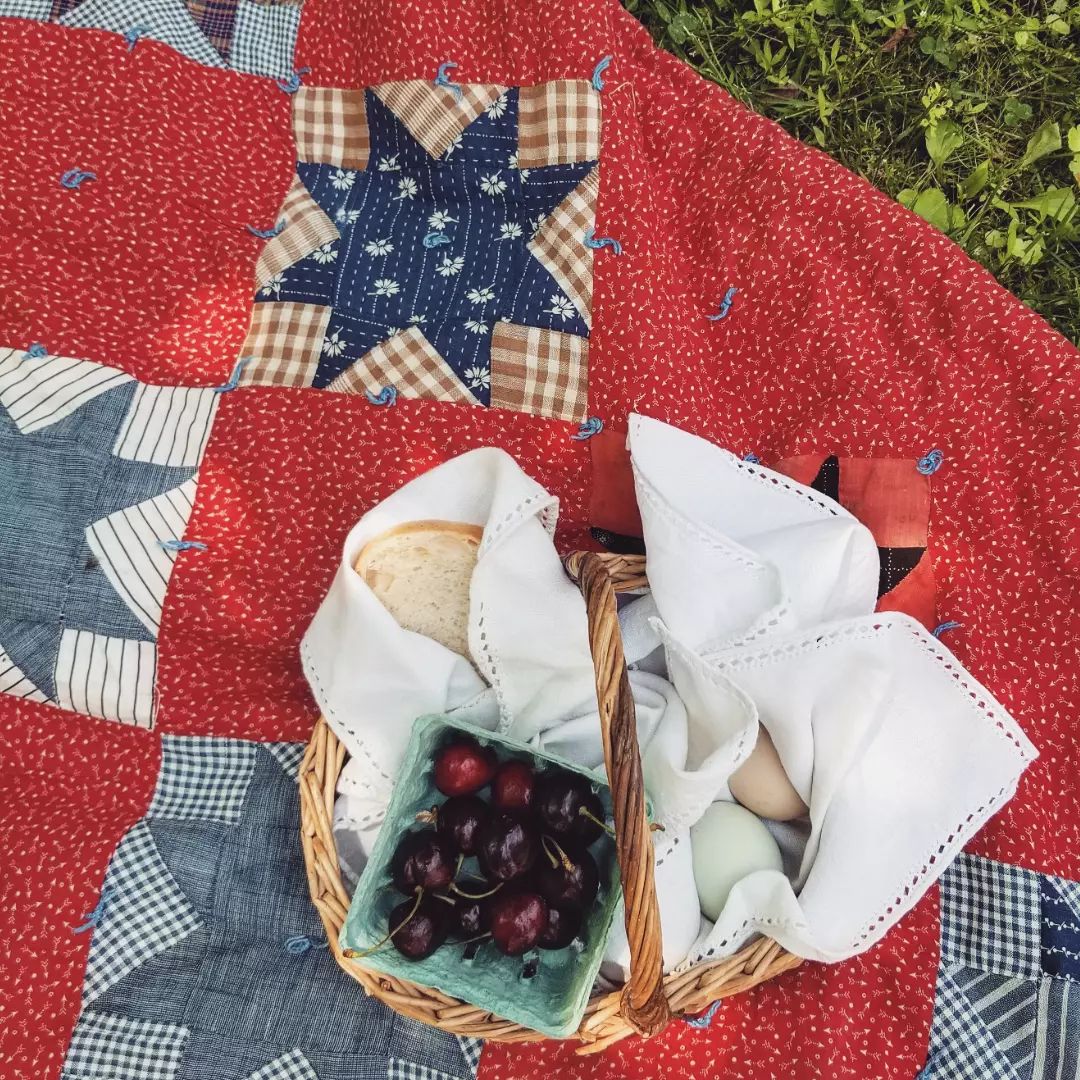 Hand Tied Star Quilt 2