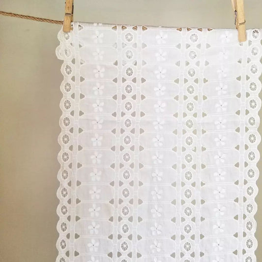 Lace Runner