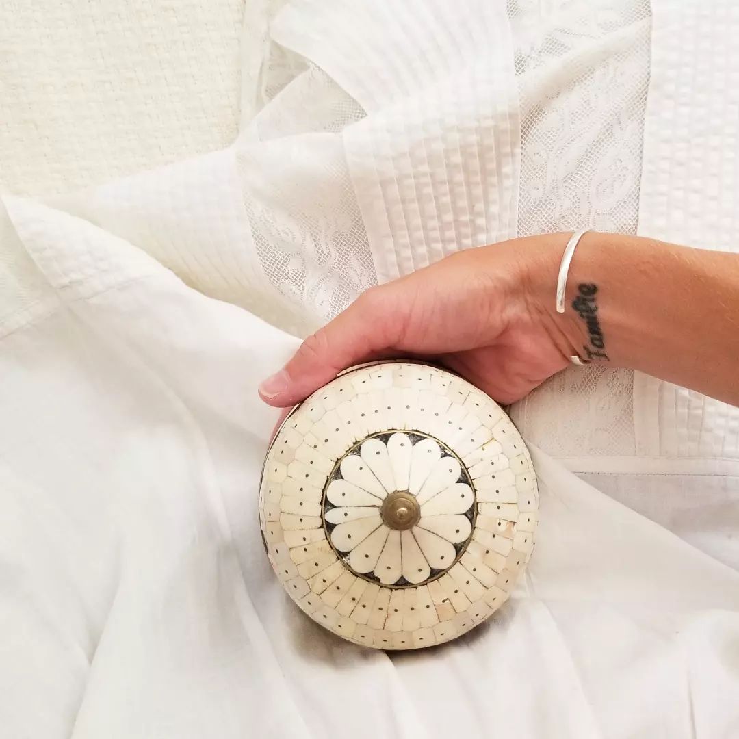 Ivory & Brass Keepsake Box Memento