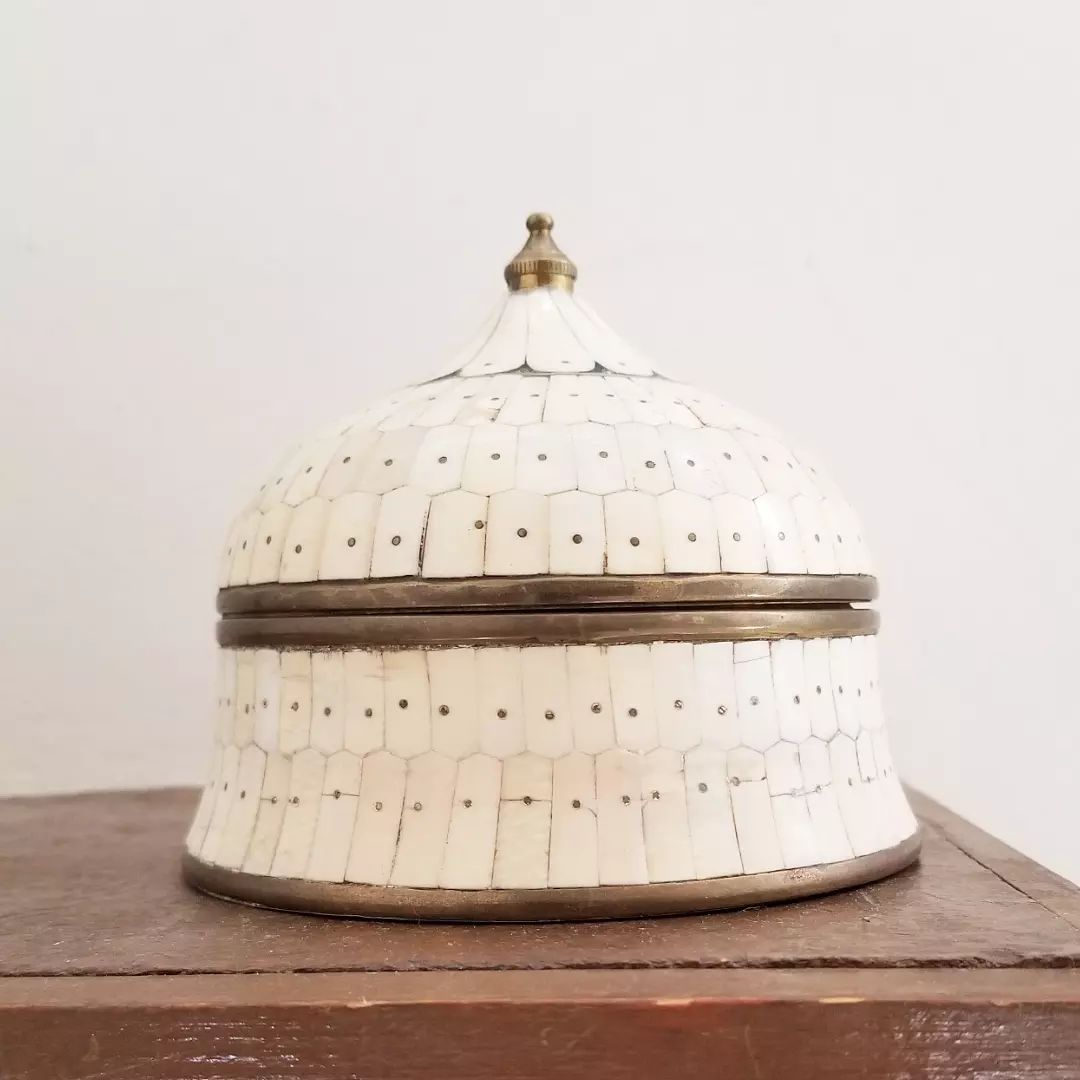 Ivory & Brass Keepsake Box Memento