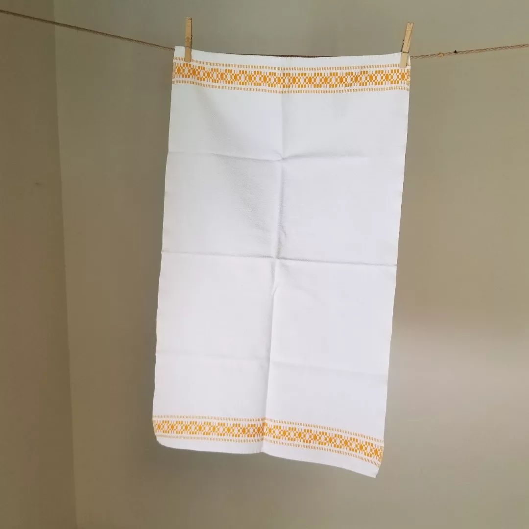 2 pc Set, Mixed Orange Linens.