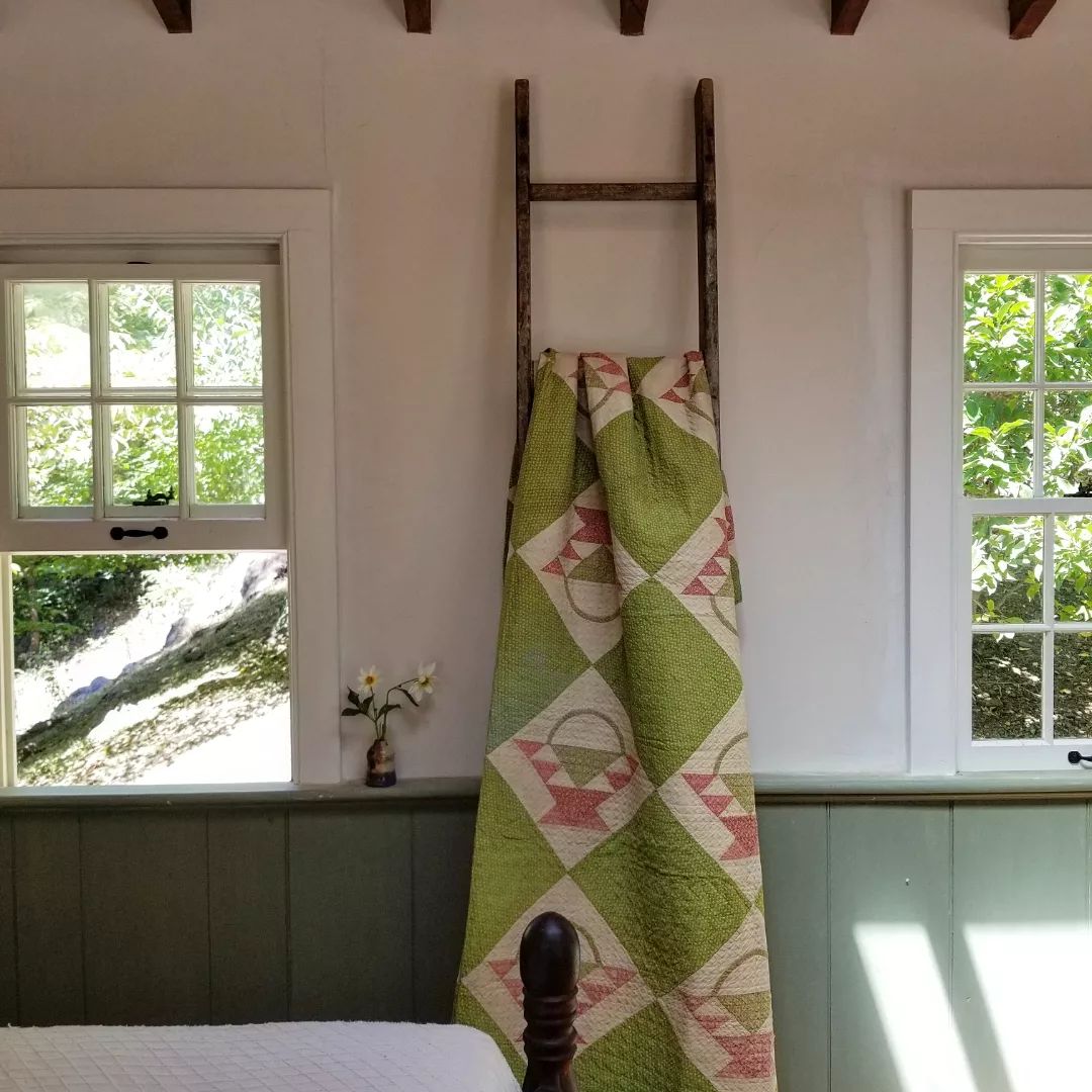 Green and Pink Basket Quilt