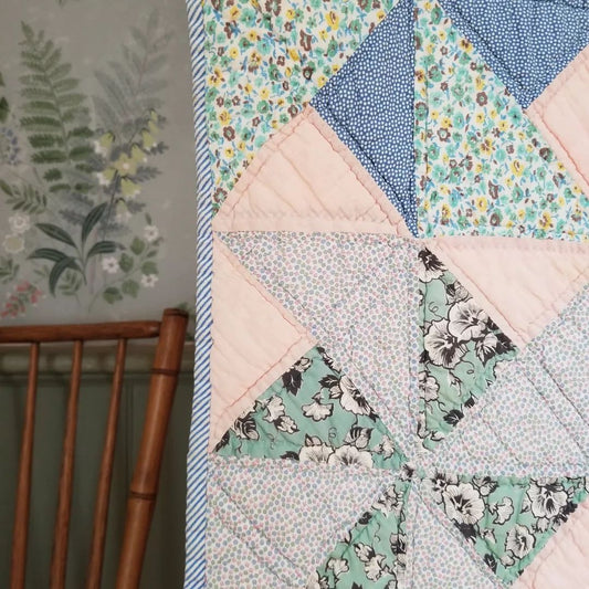 Sacking Pinwheel Quilt