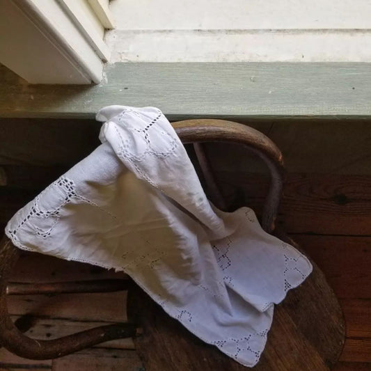 White Cotton Cloth Runner