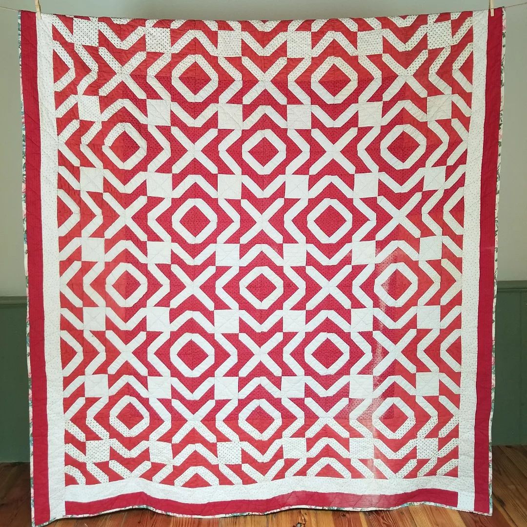 X and Os Red and Floral Quilt