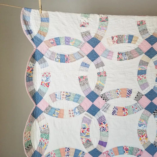 Double Wedding Ring Quilt