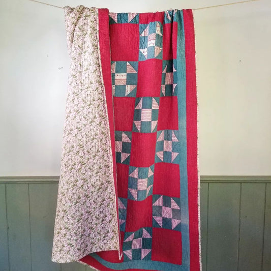 Shoo Fly Feed Sack Quilt