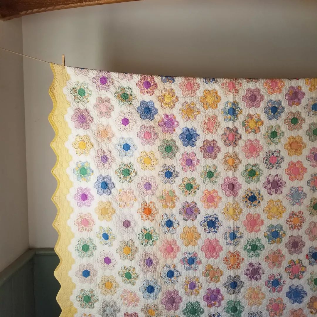 Collector's Garden Path Quilt