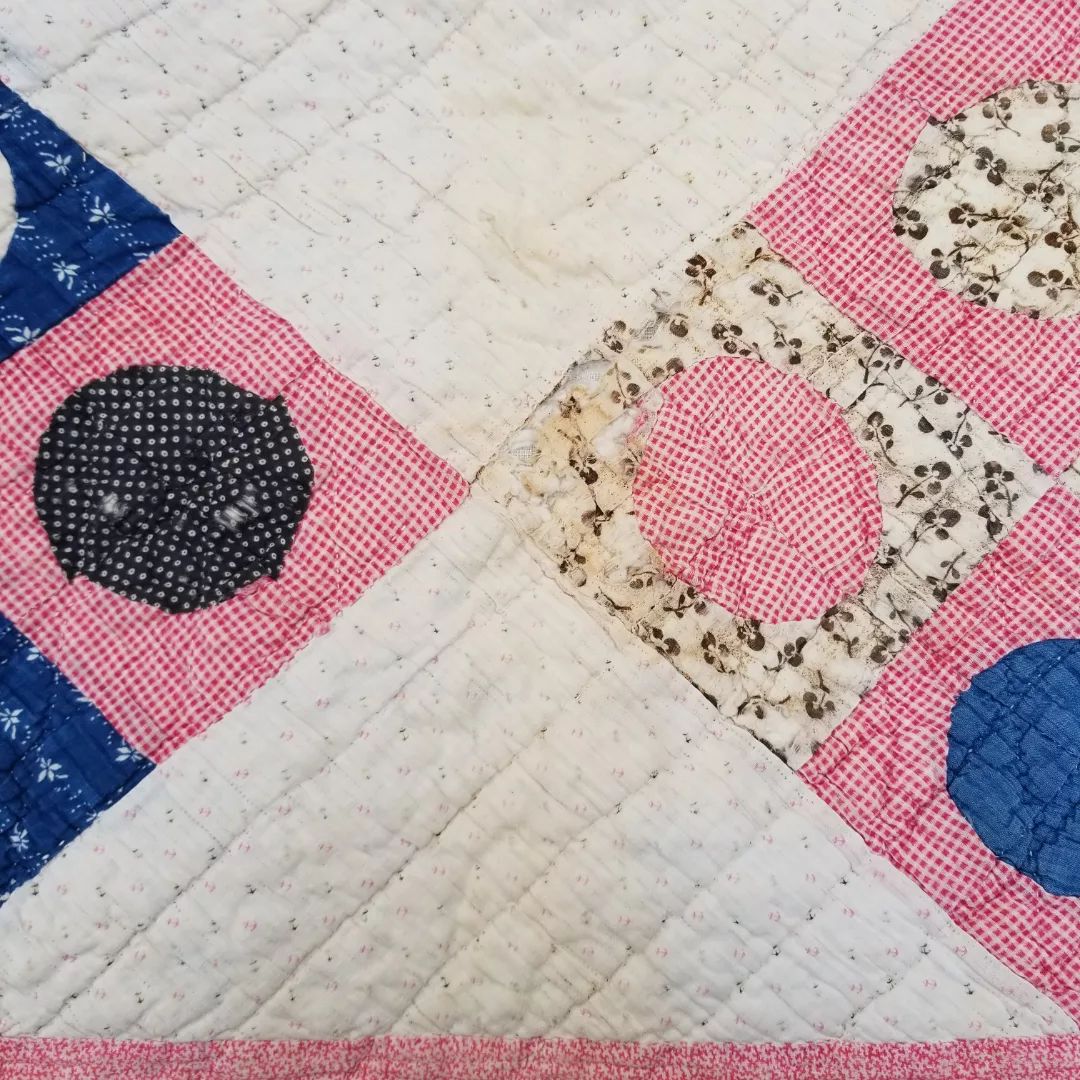 Polka Dot Quilt