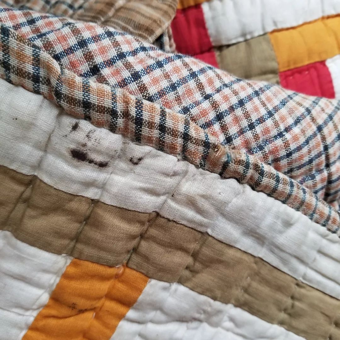 Log Cabin, Cheddar Quilt