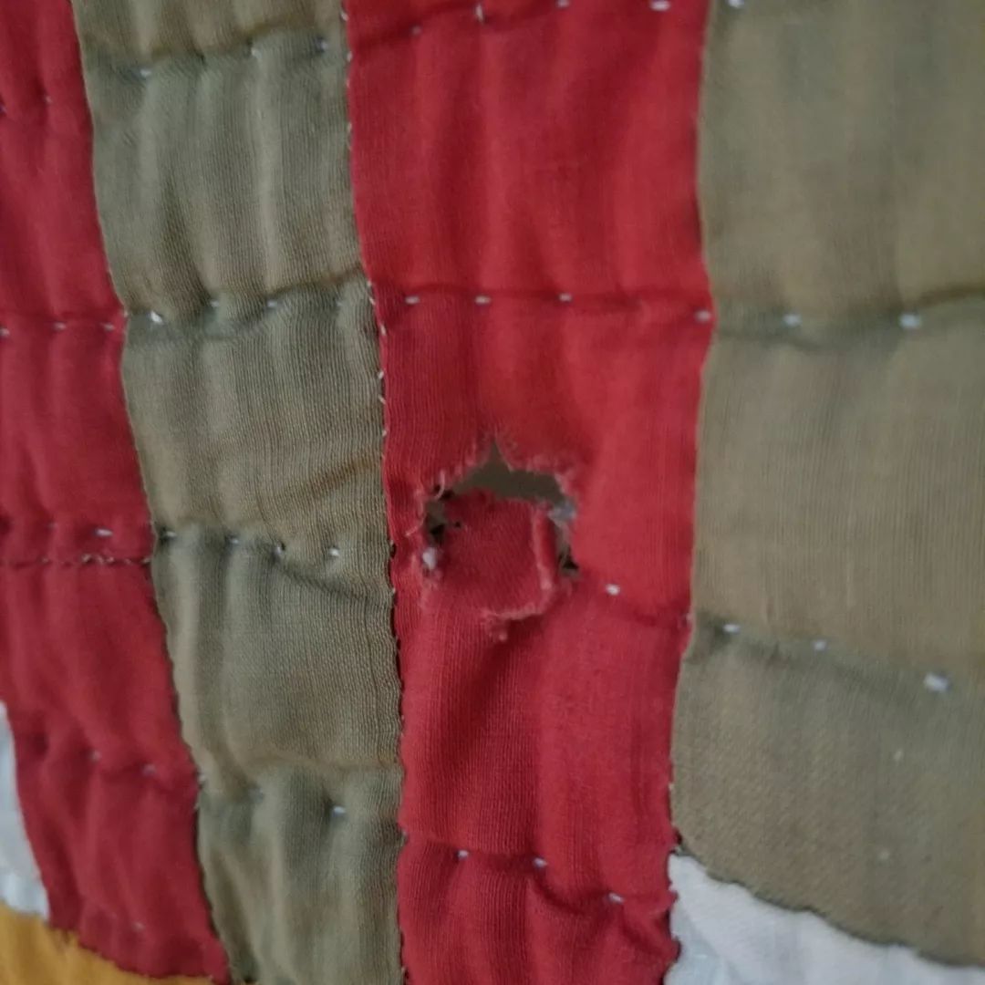 Log Cabin, Cheddar Quilt