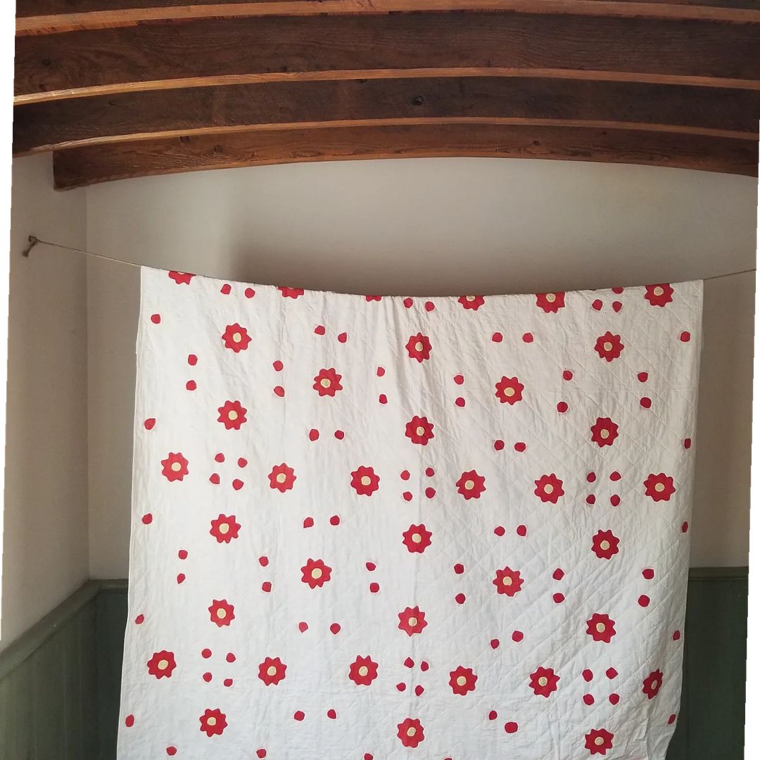 Red Applique Flower Quilt
