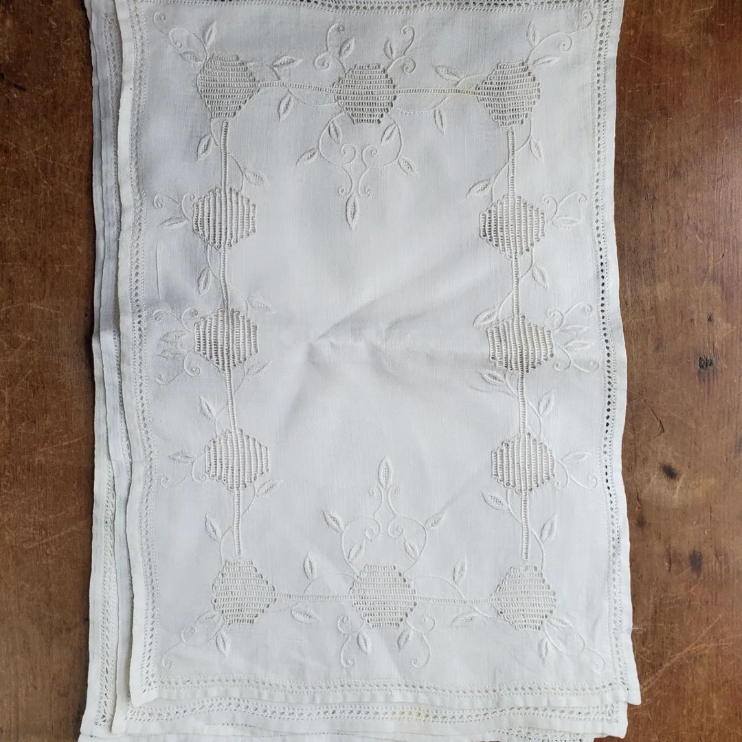 Italian Table Linens