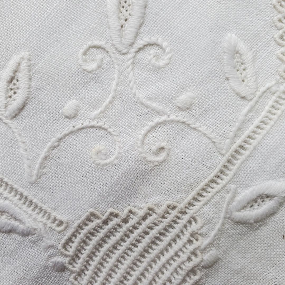 Italian Table Linens