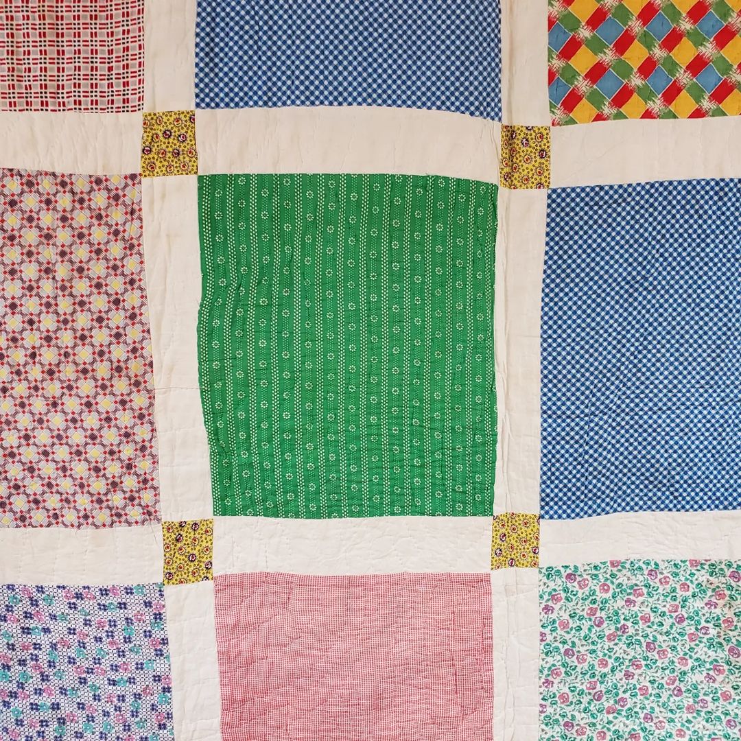 8 Point Star Sack Cloth Quilt