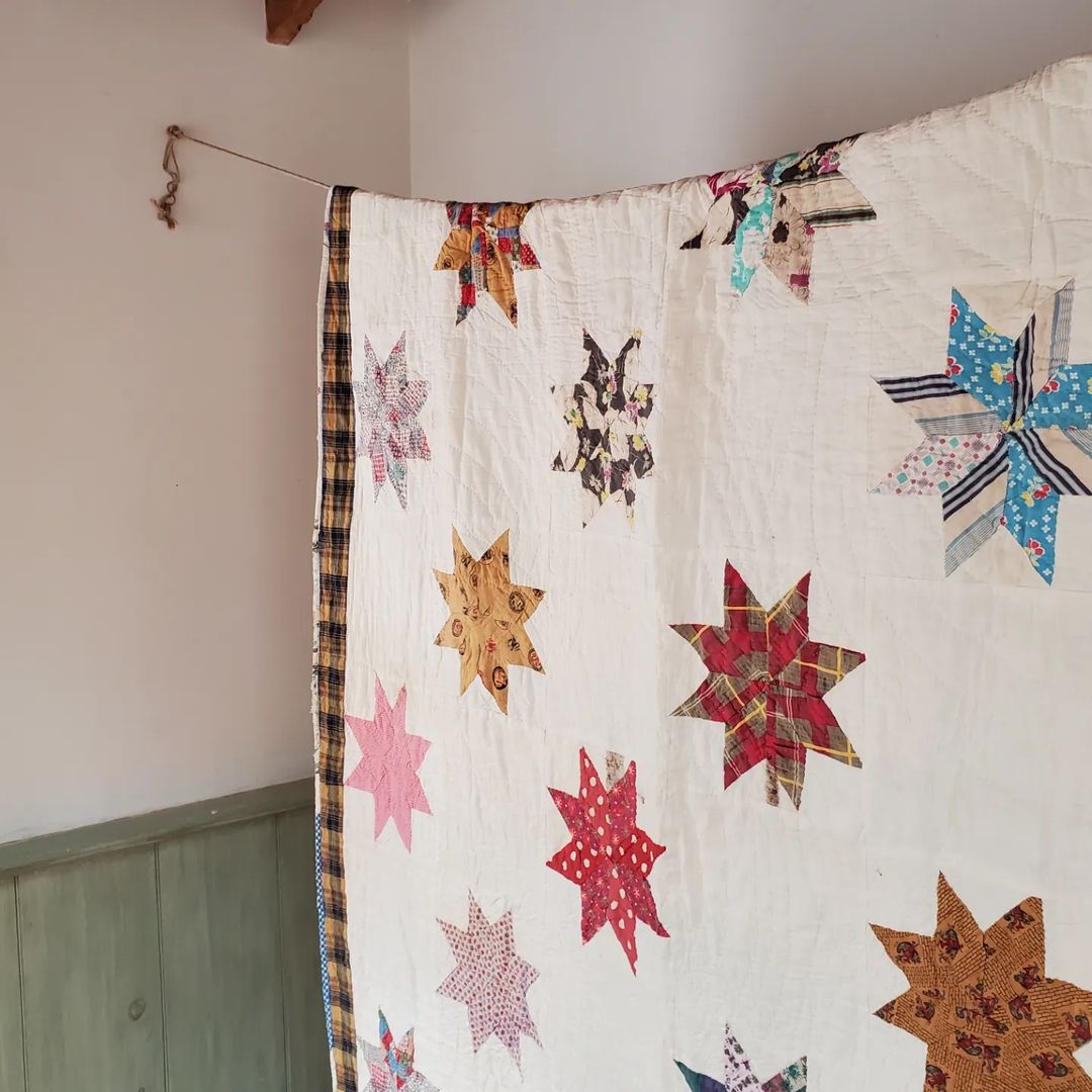 8 Point Star Sack Cloth Quilt
