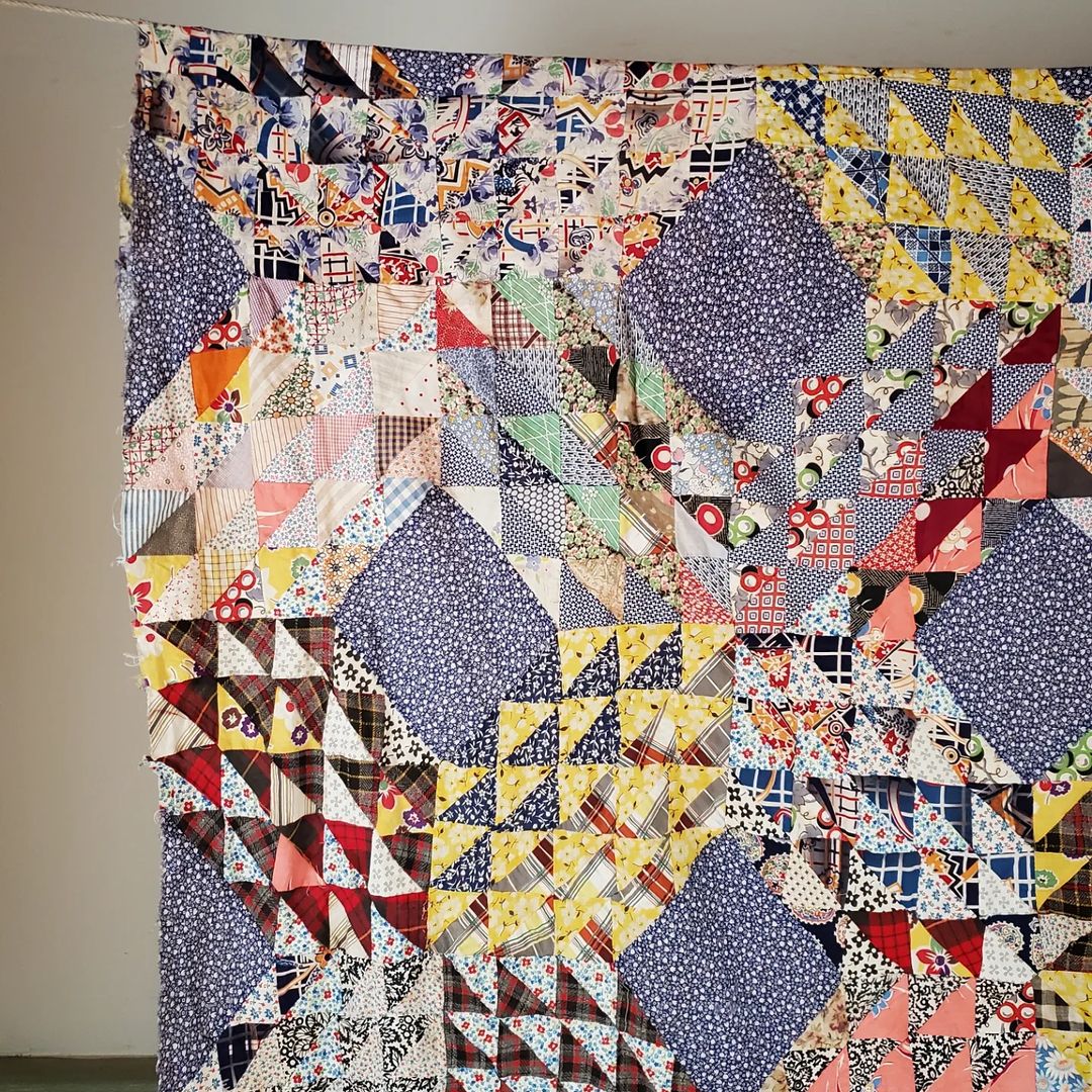 Ocean Waves Quilt Top