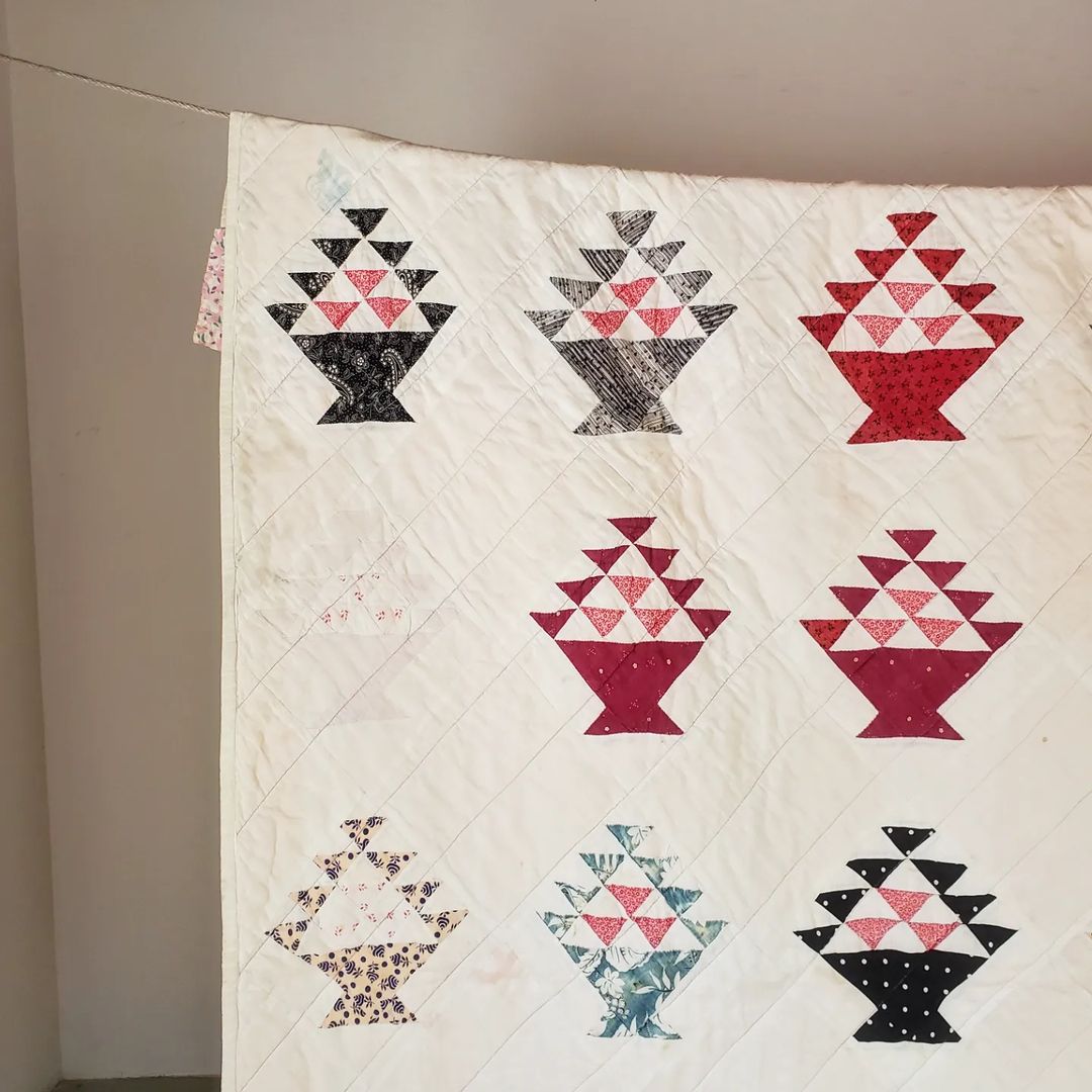 Flour Sack Cake Stand Quilt