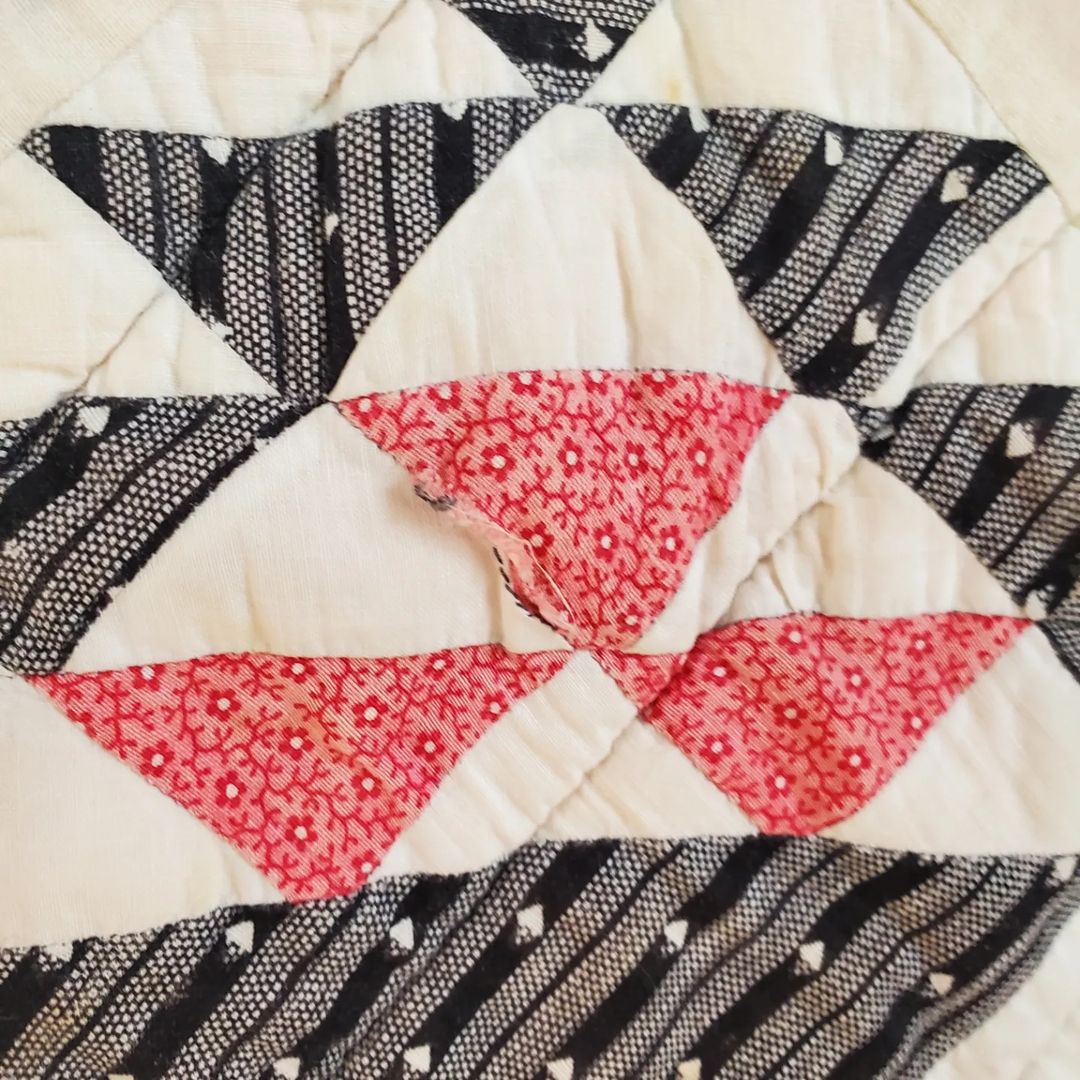 Flour Sack Cake Stand Quilt