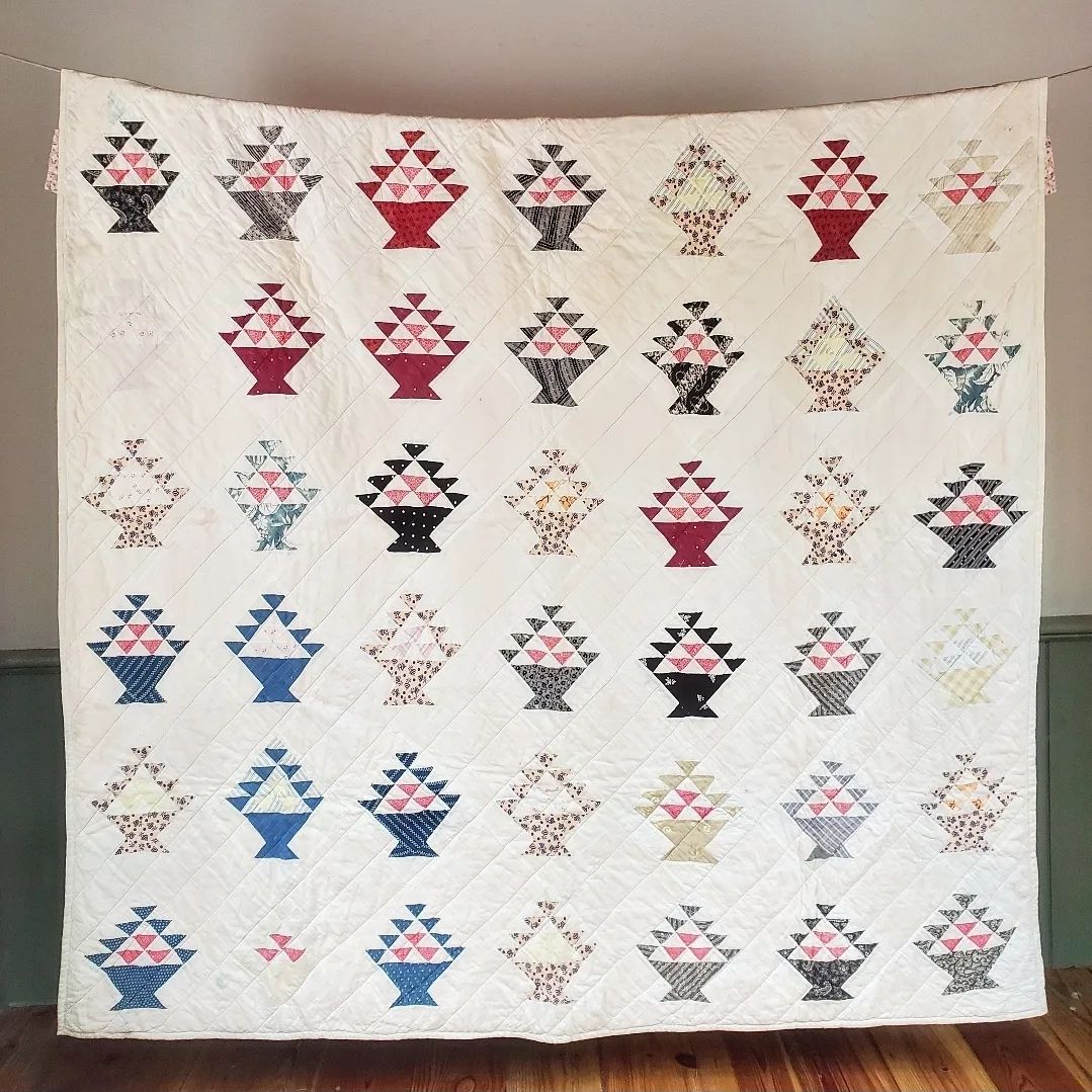 Flour Sack Cake Stand Quilt
