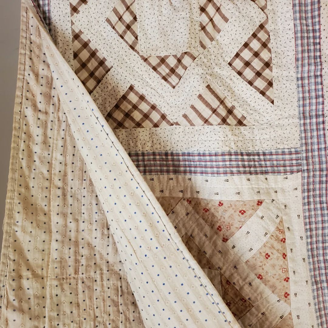 Pale Lattice Quilt