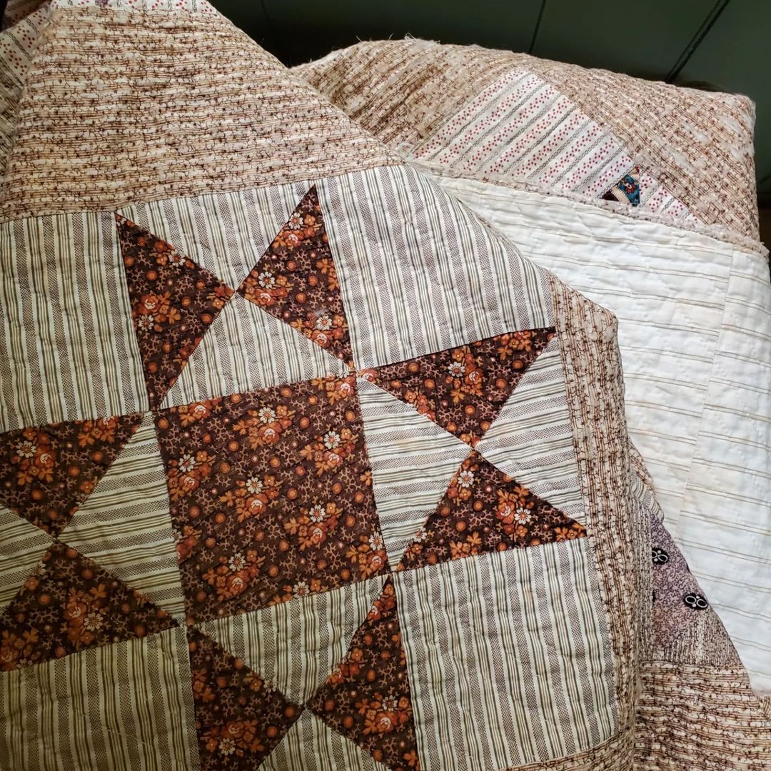 19 Cent Madder Star Quilt